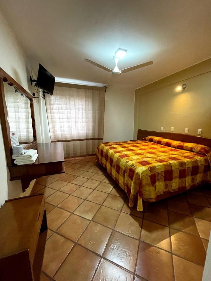 Hotel Bugambilias Oaxaca Экстерьер фото